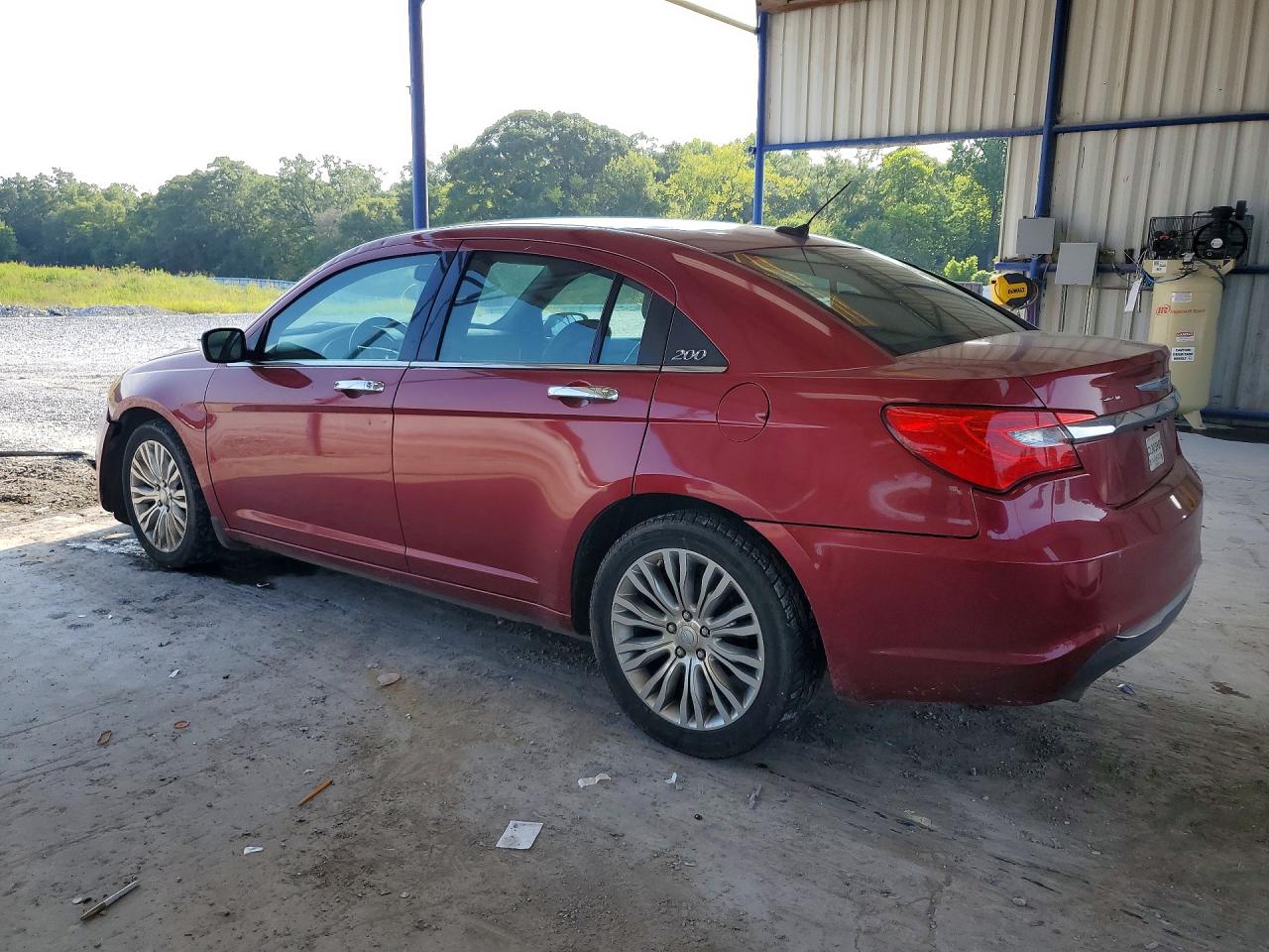 2013 CHRYSLER 200