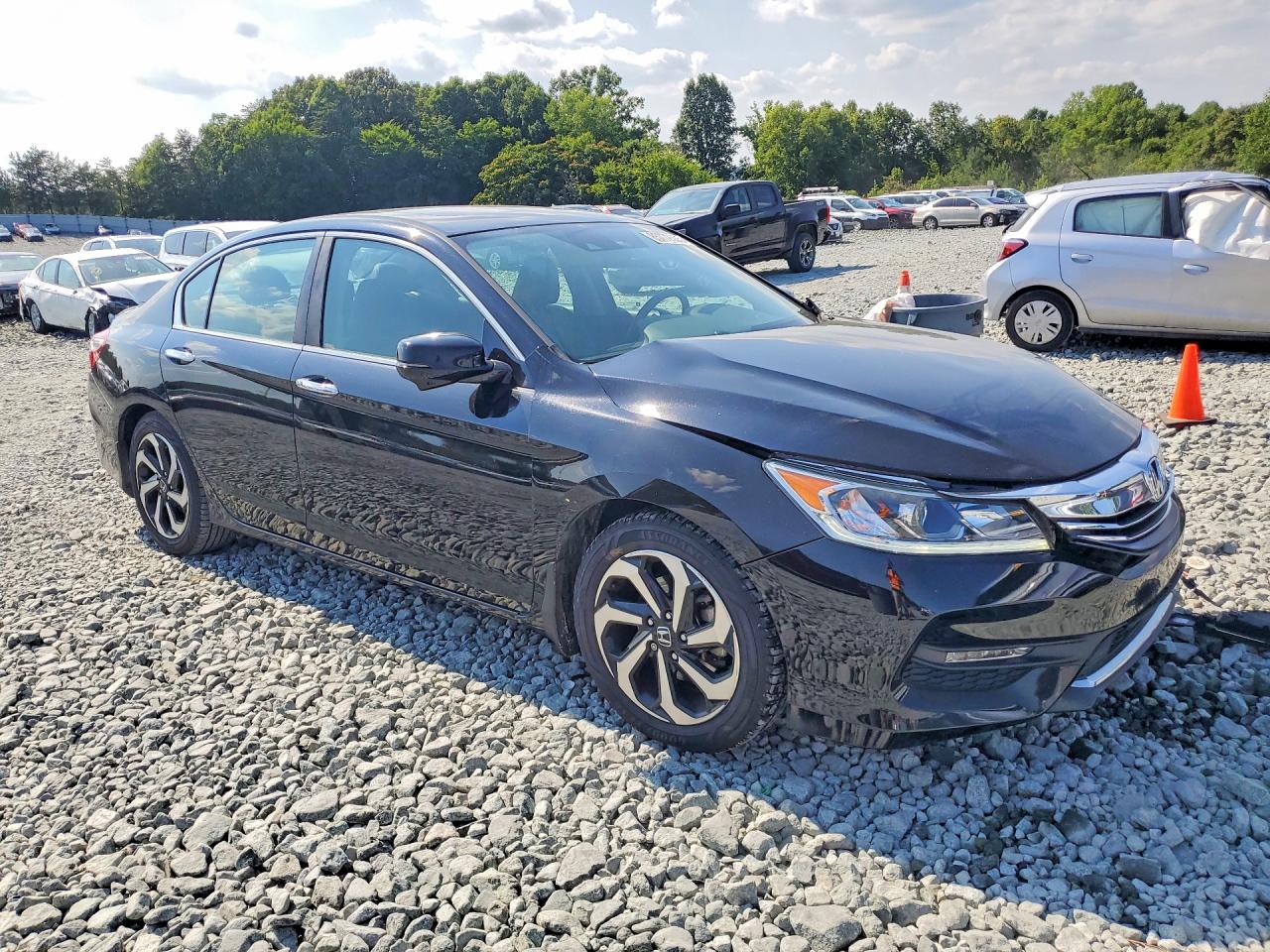 2017 HONDA ACCORD