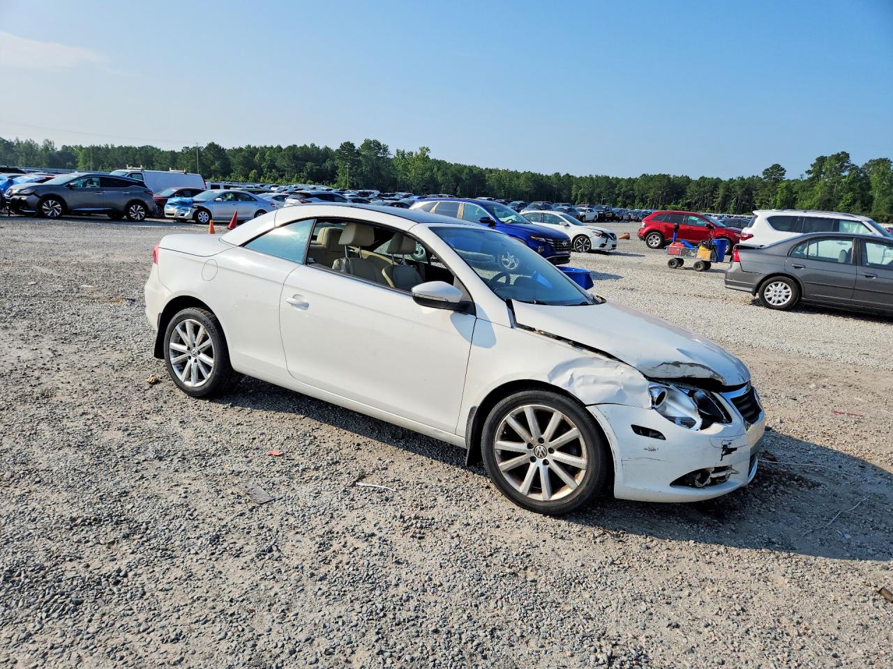2011 VOLKSWAGEN EOS