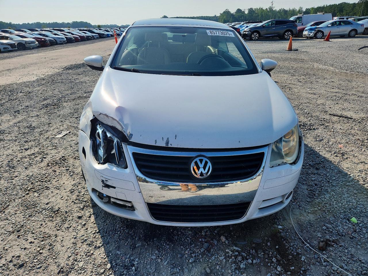 2011 VOLKSWAGEN EOS