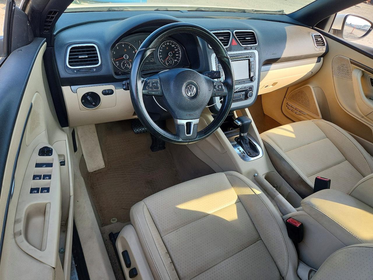 2011 VOLKSWAGEN EOS