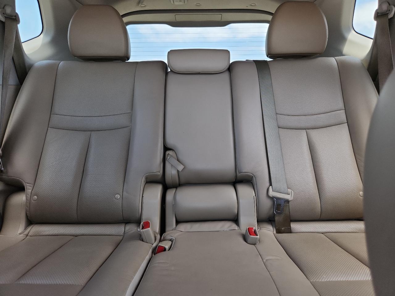 2014 NISSAN ROGUE