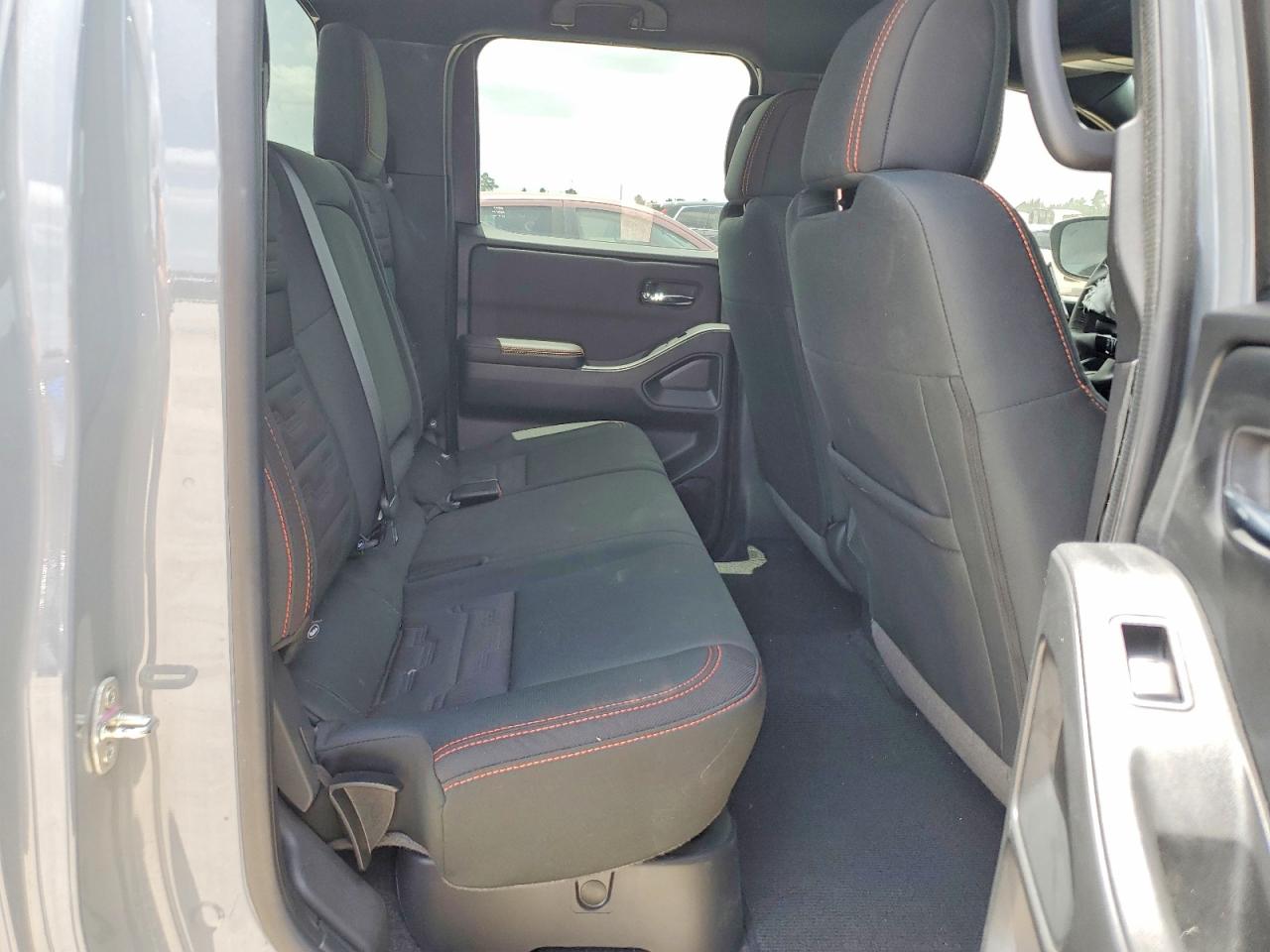 2025 NISSAN FRONTIER