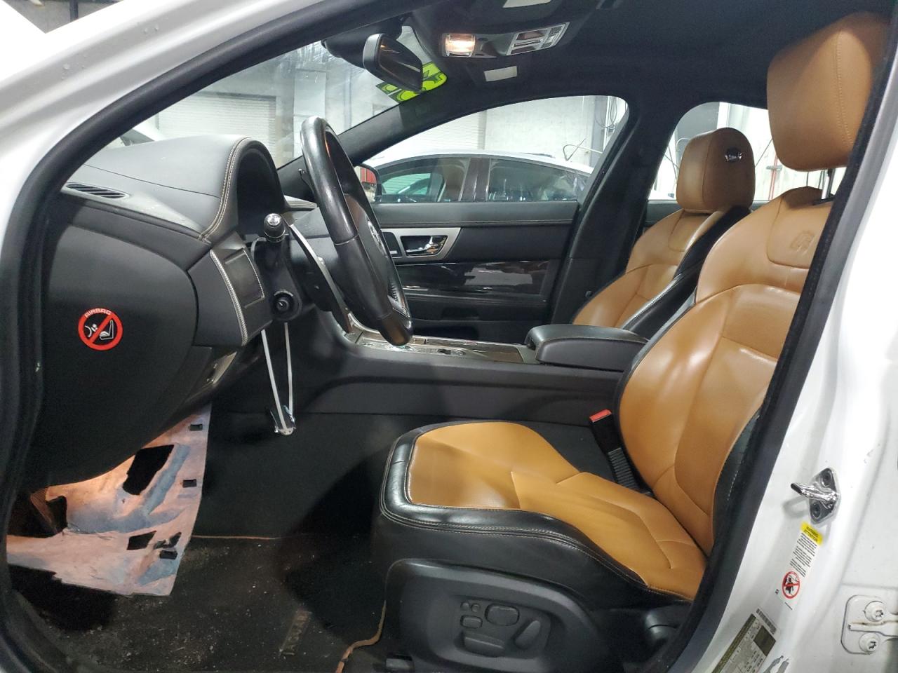 2011 JAGUAR XF