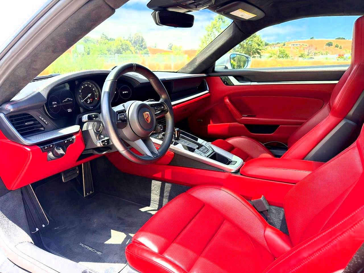 2021 PORSCHE 911