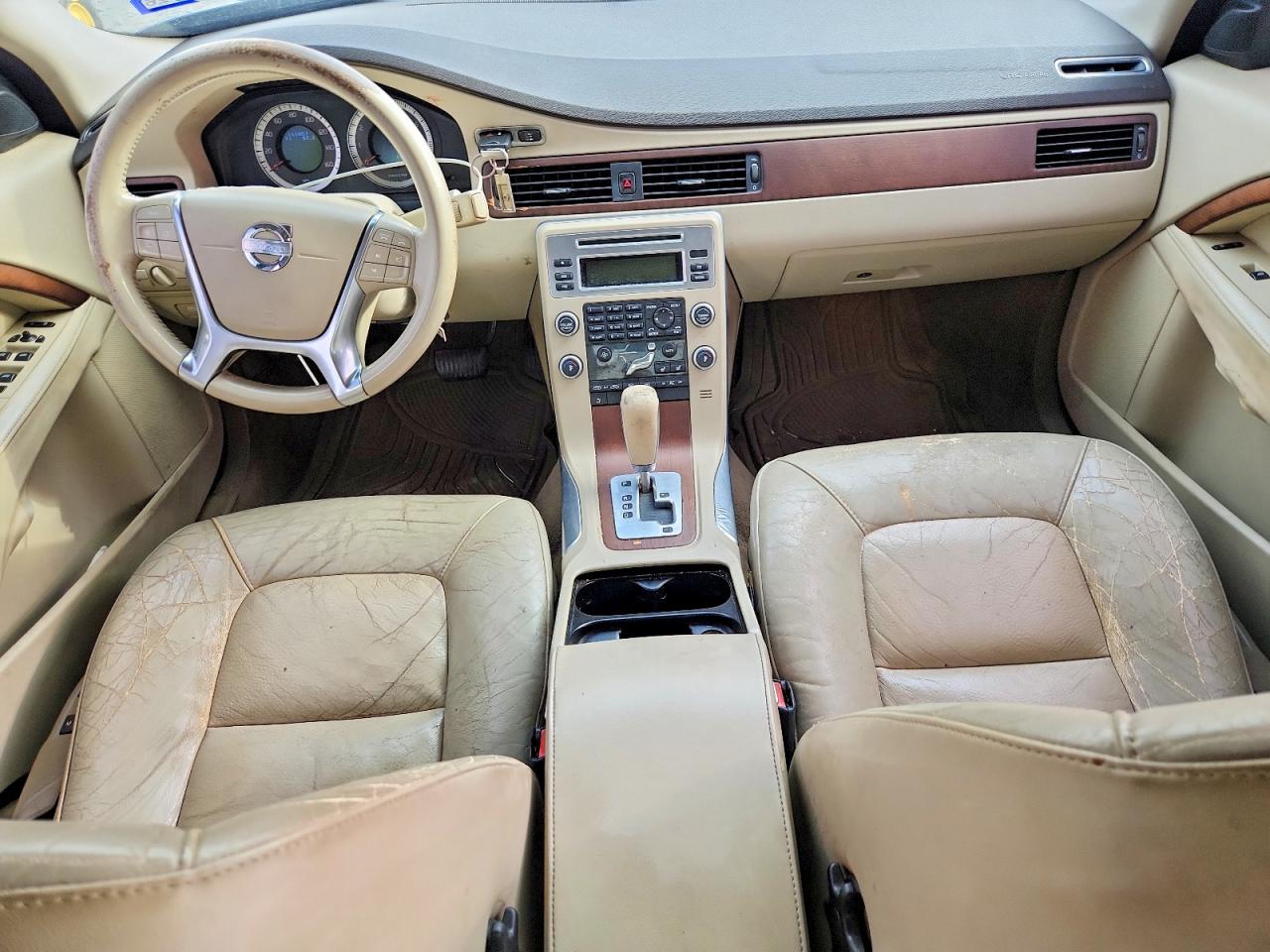 2011 VOLVO S80