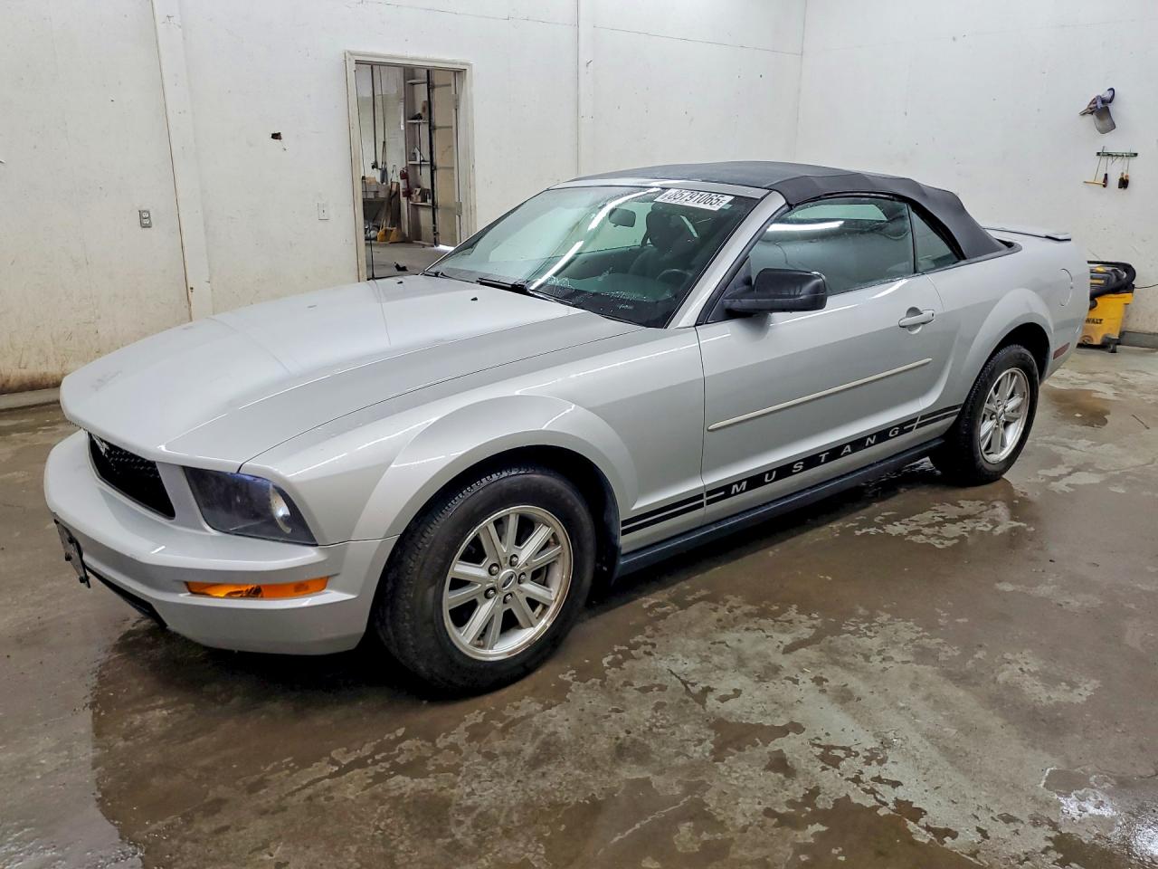 2007 FORD MUSTANG