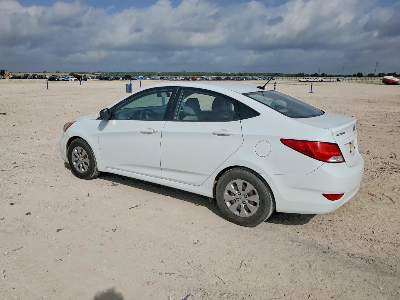 2015 HYUNDAI ACCENT