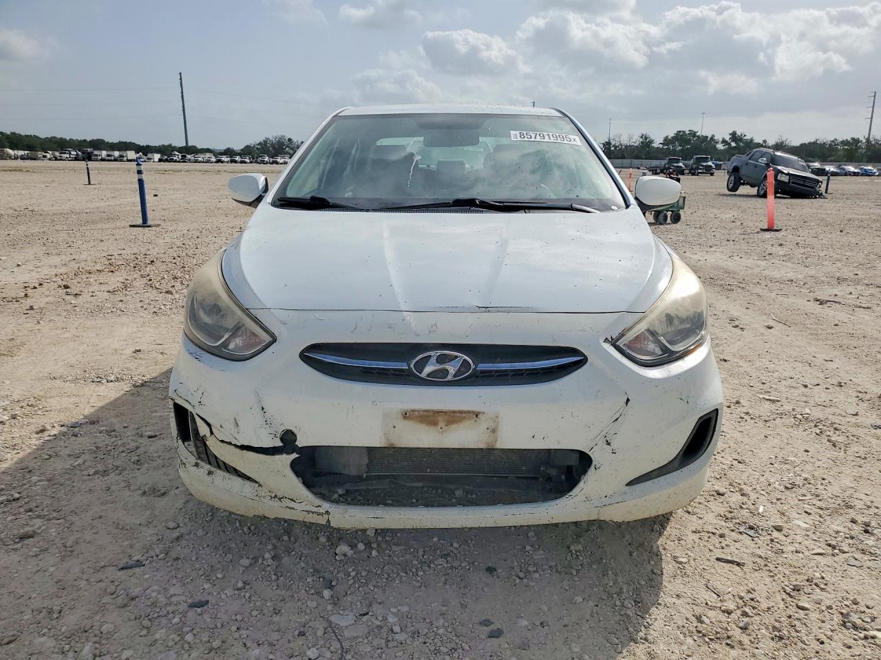 2015 HYUNDAI ACCENT