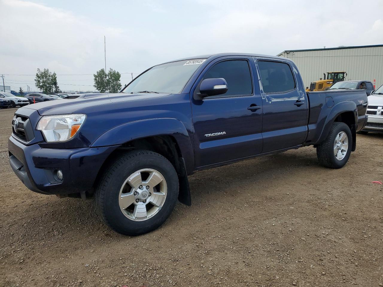 2013 TOYOTA TACOMA
