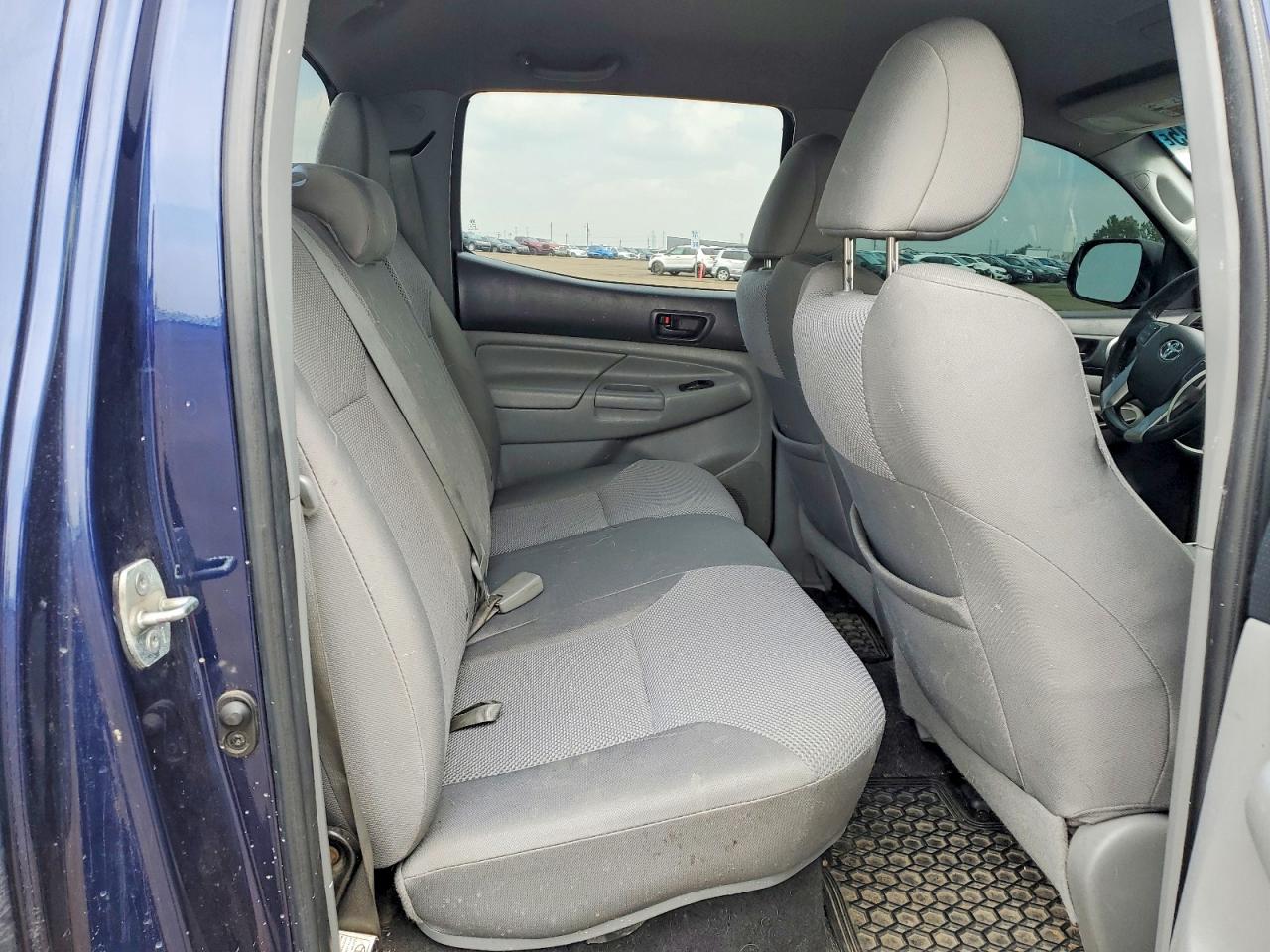2013 TOYOTA TACOMA