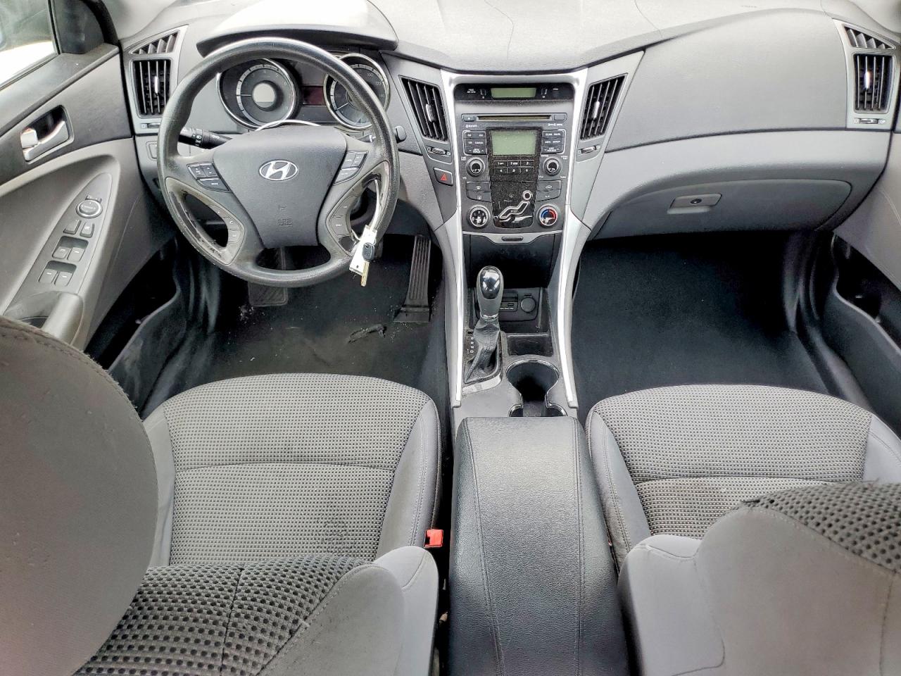 2011 HYUNDAI SONATA