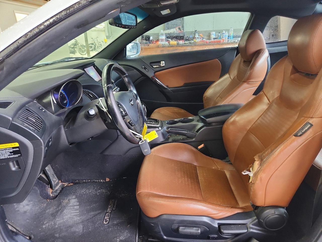 2014 HYUNDAI GENESIS