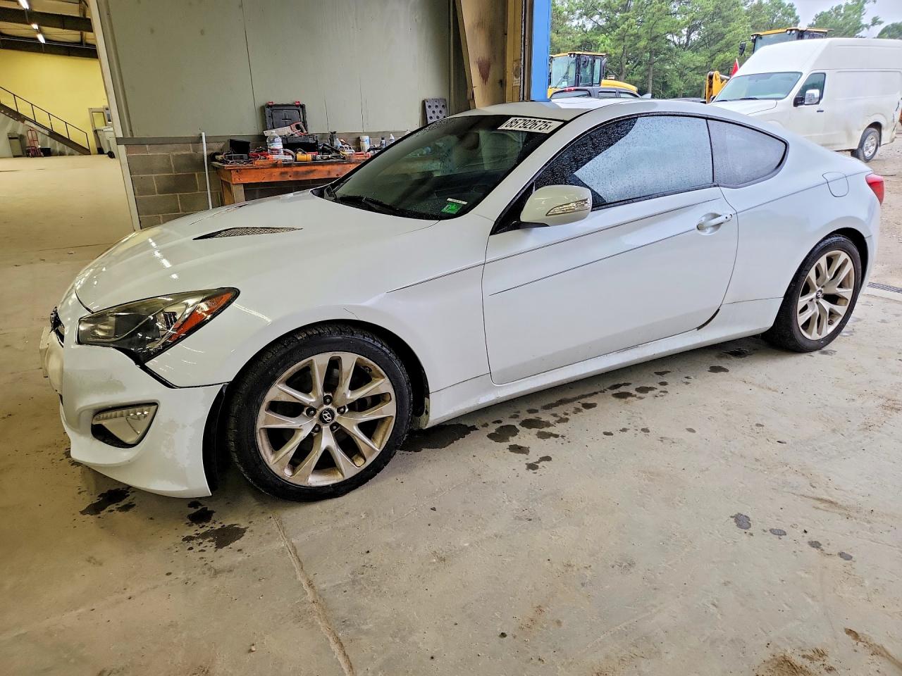 2014 HYUNDAI GENESIS