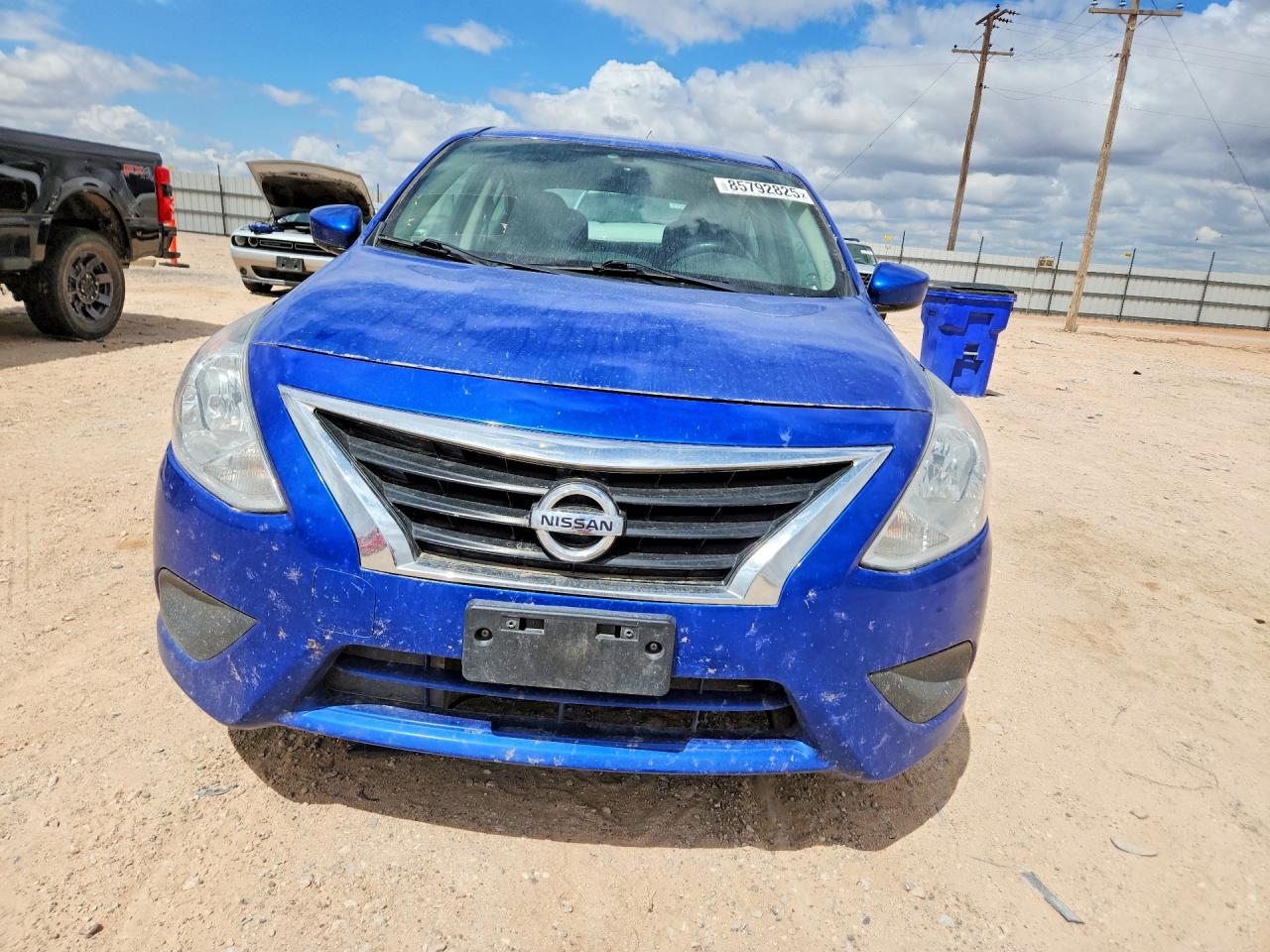 2017 NISSAN VERSA