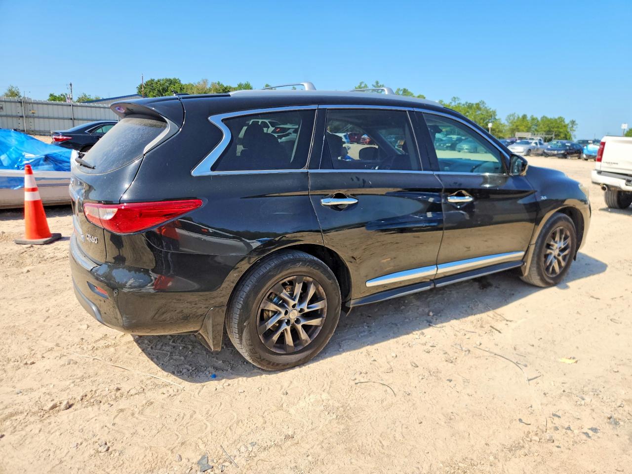 2015 INFINITI QX60 BASE