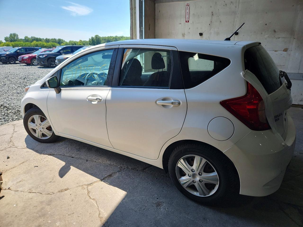2017 NISSAN VERSA