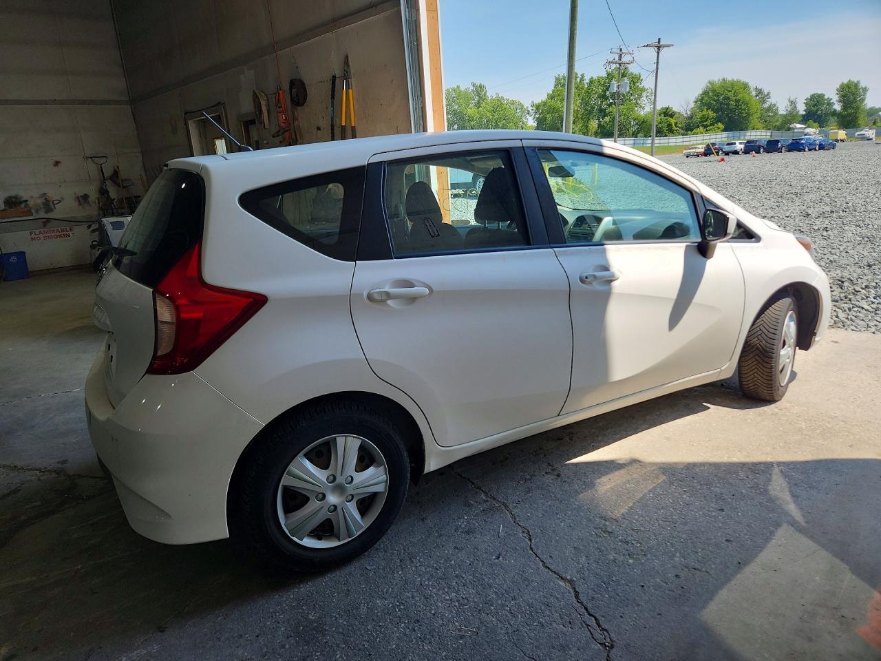 2017 NISSAN VERSA