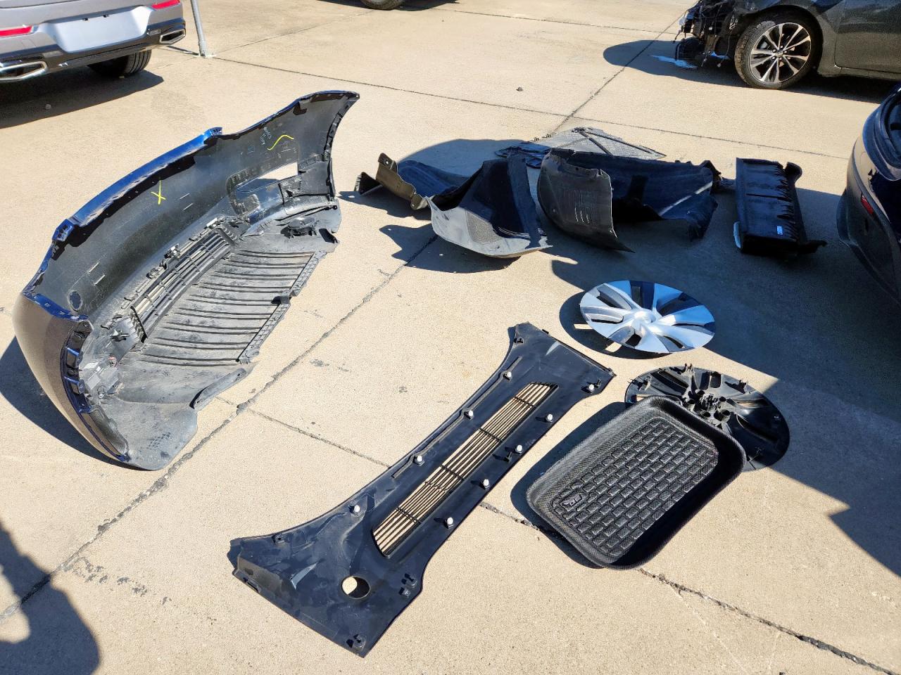 2023 TESLA MODEL Y