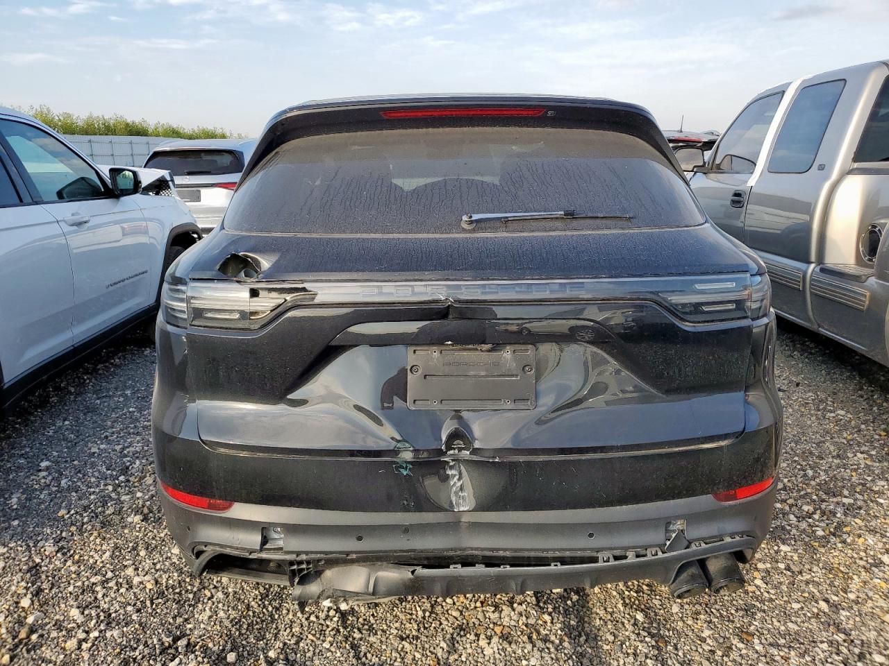 2023 PORSCHE CAYENNE