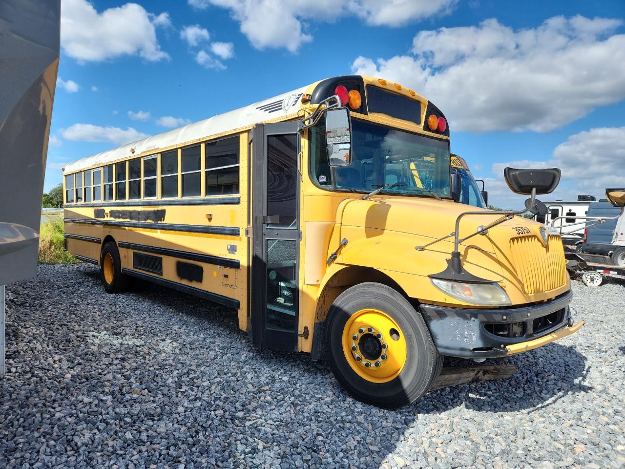 2013 IC CORPORATION CE SERIES