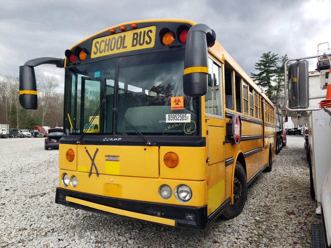 2012 THOMAS SAF-T-LINE