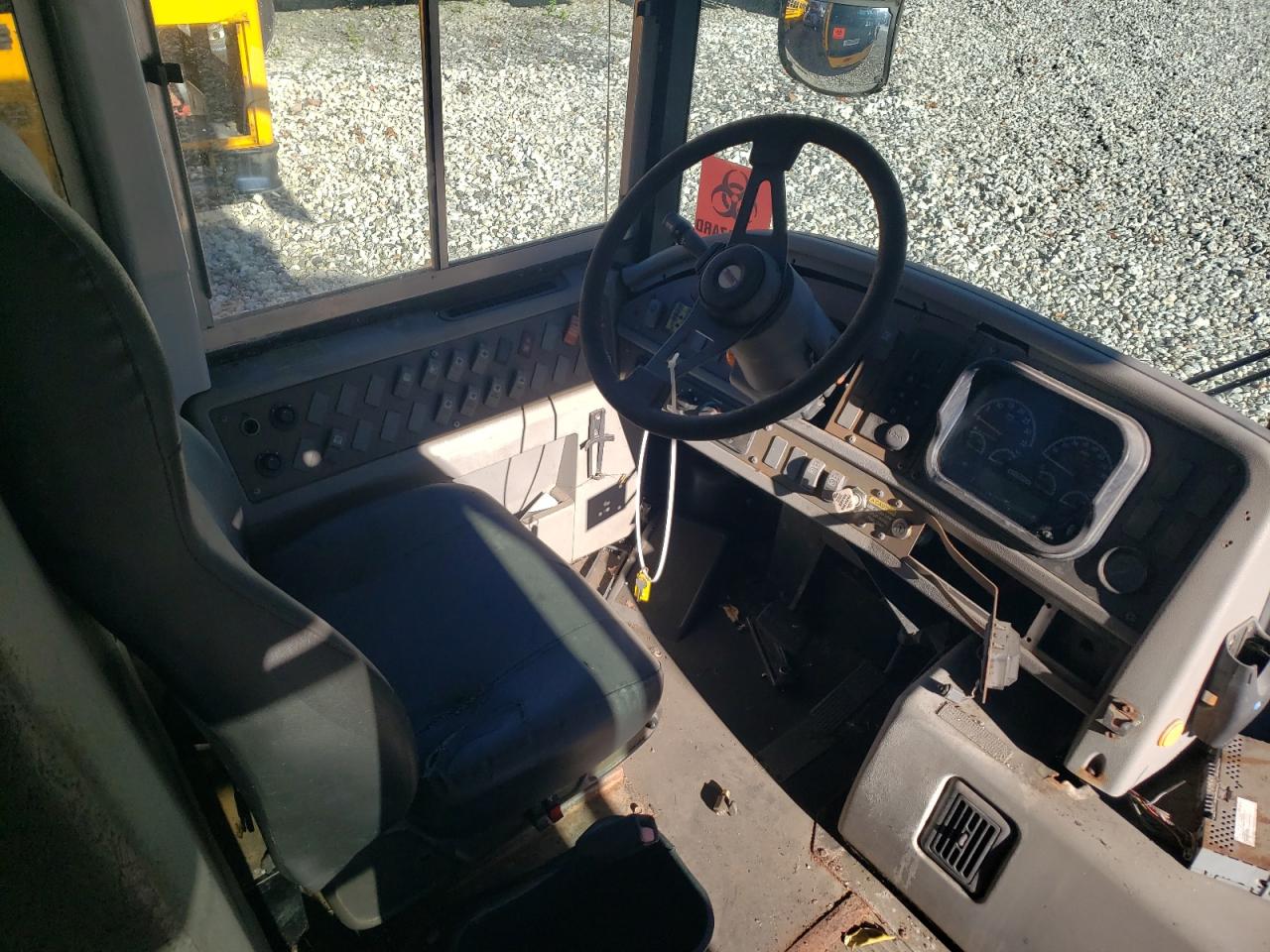 2012 THOMAS SAF-T-LINE