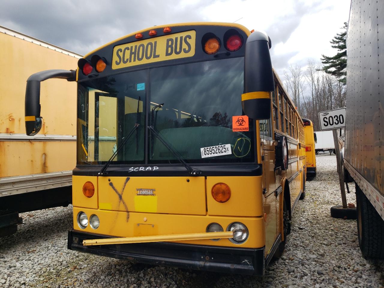 2012 THOMAS SAF-T-LINE