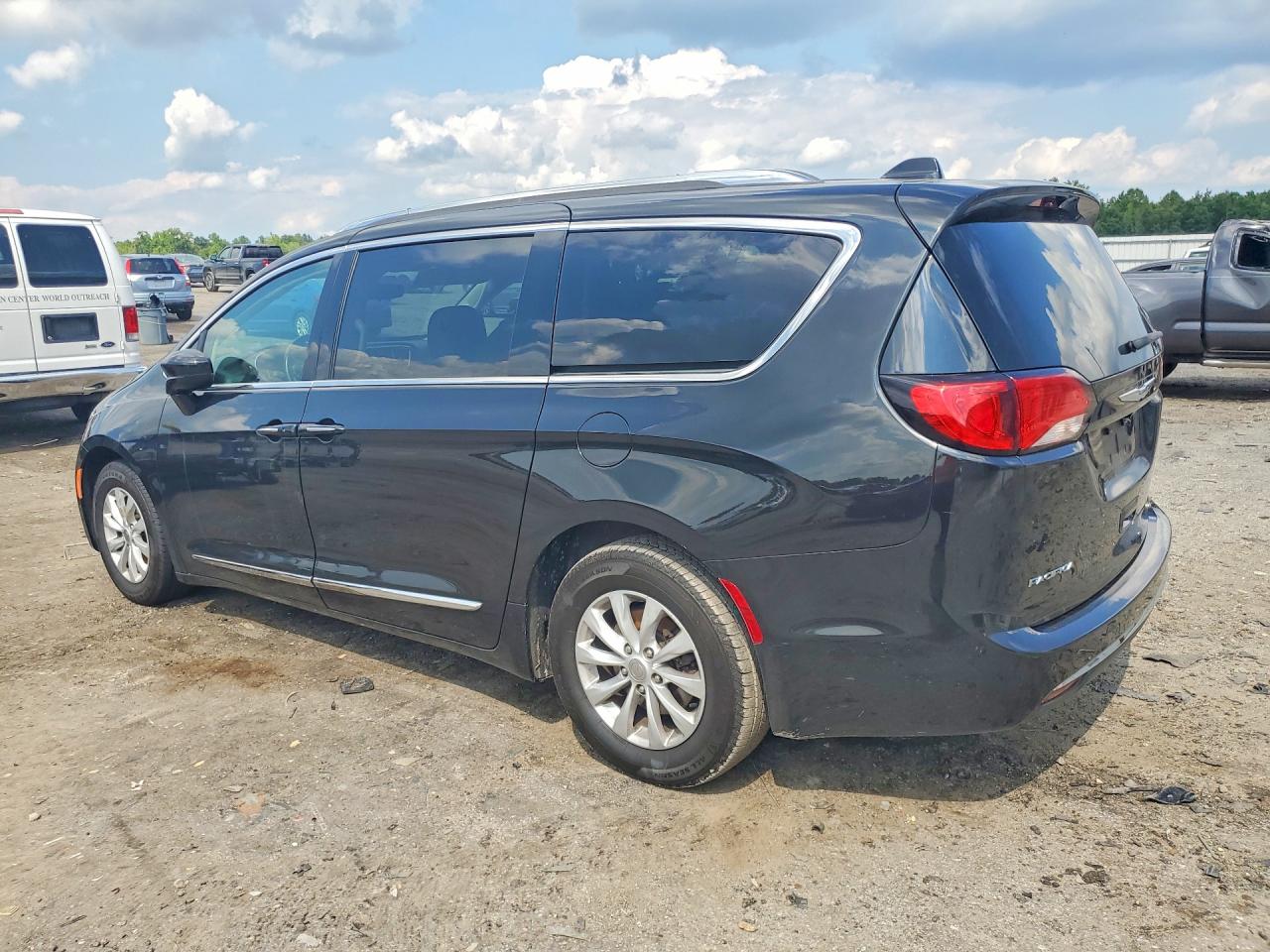 2018 CHRYSLER PACIFICA