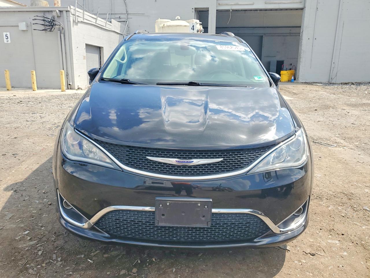 2018 CHRYSLER PACIFICA
