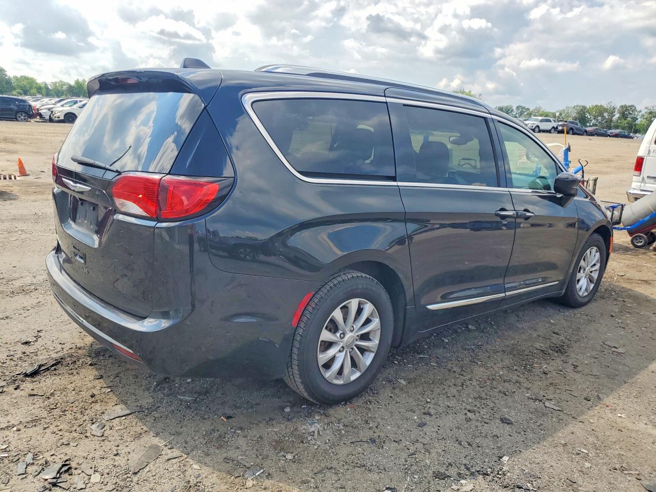 2018 CHRYSLER PACIFICA
