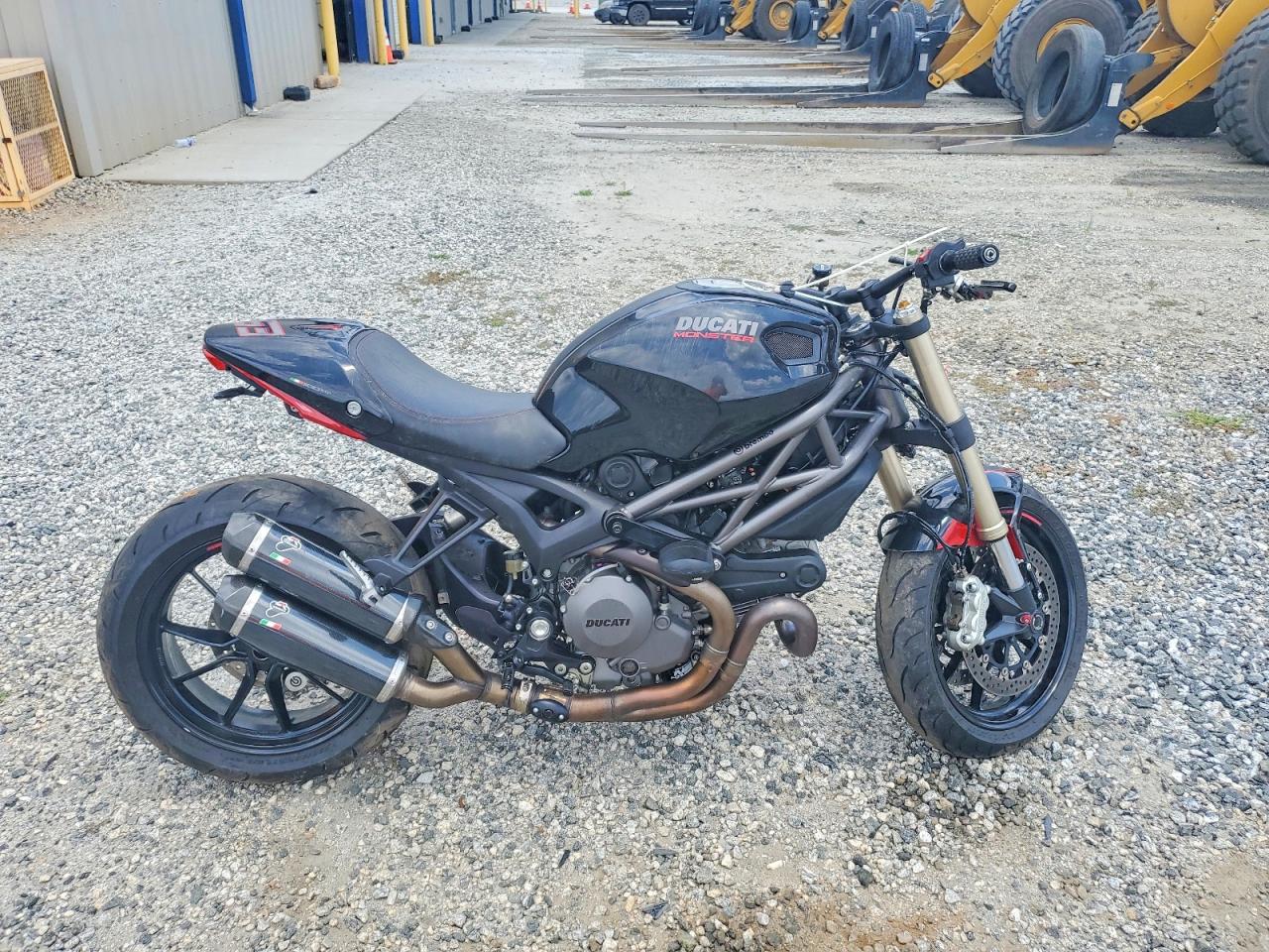 2012 DUCATI MONSTER