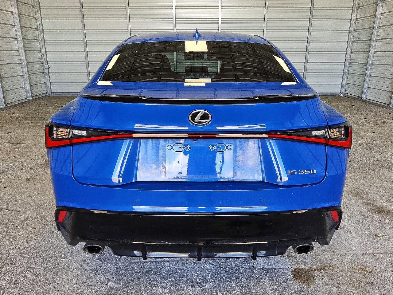 2022 LEXUS IS