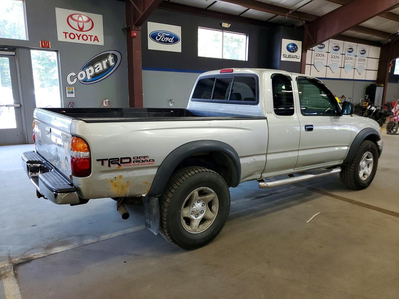 2004 TOYOTA TACOMA
