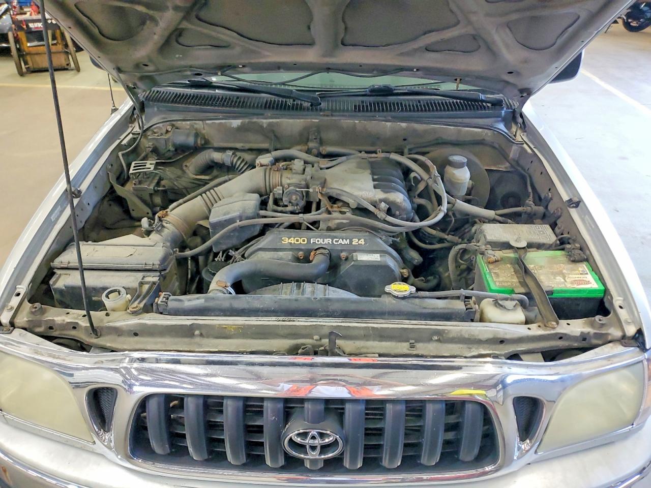 2004 TOYOTA TACOMA