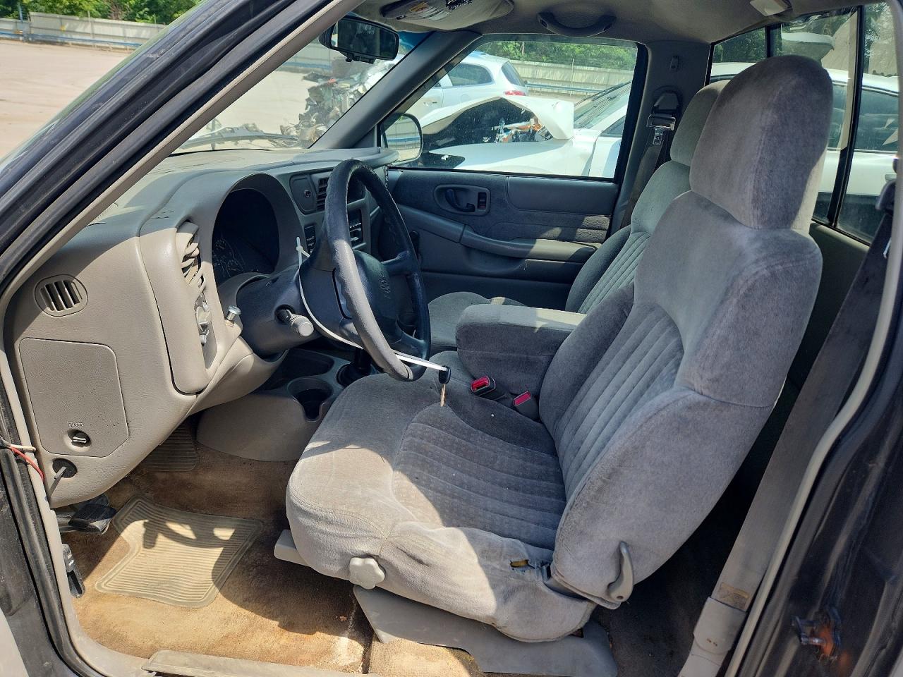1999 CHEVROLET S10
