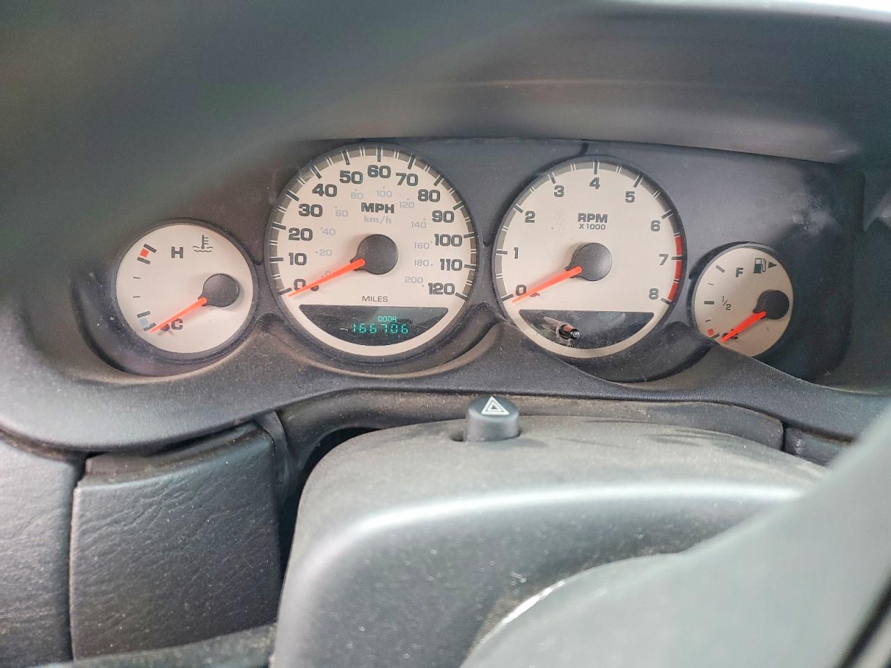 2005 DODGE NEON