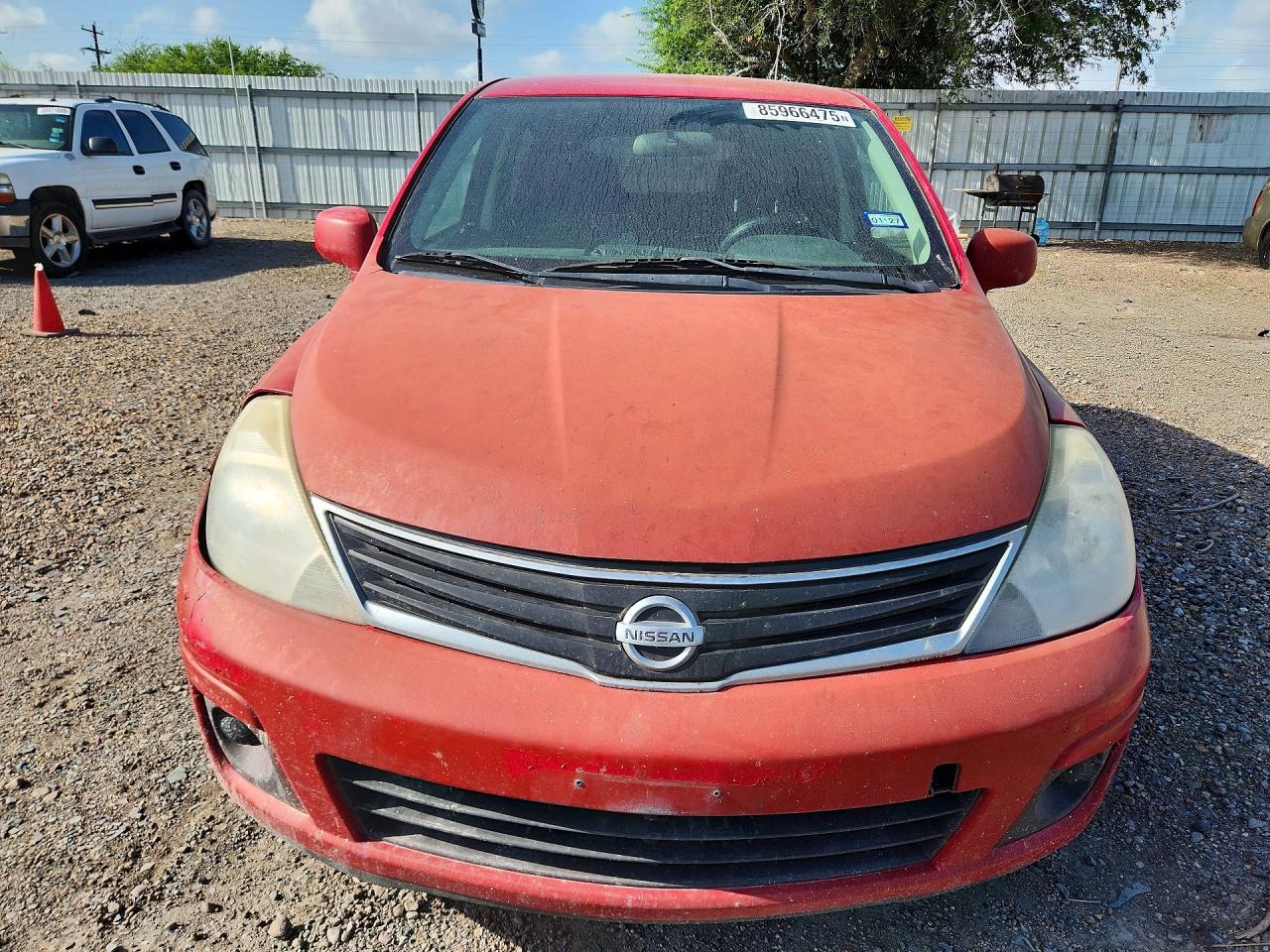 2011 NISSAN VERSA 1.8