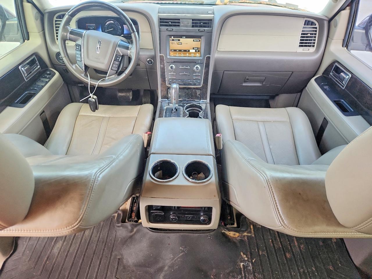 2017 LINCOLN NAVIGATOR