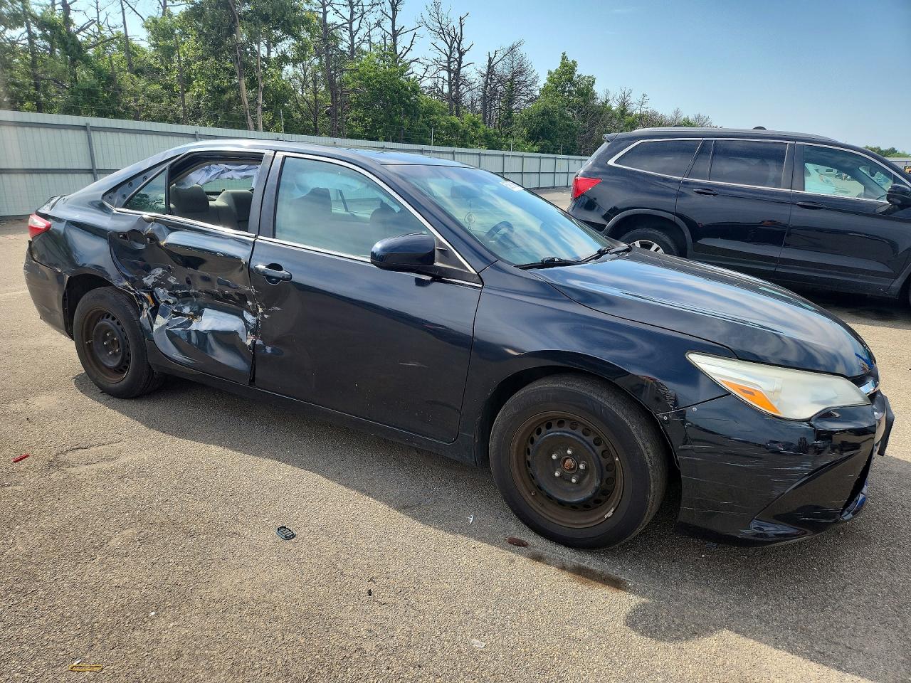 2016 TOYOTA CAMRY