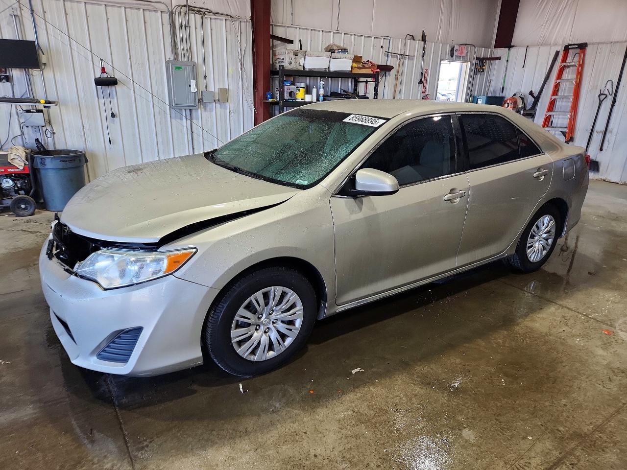 2014 TOYOTA CAMRY