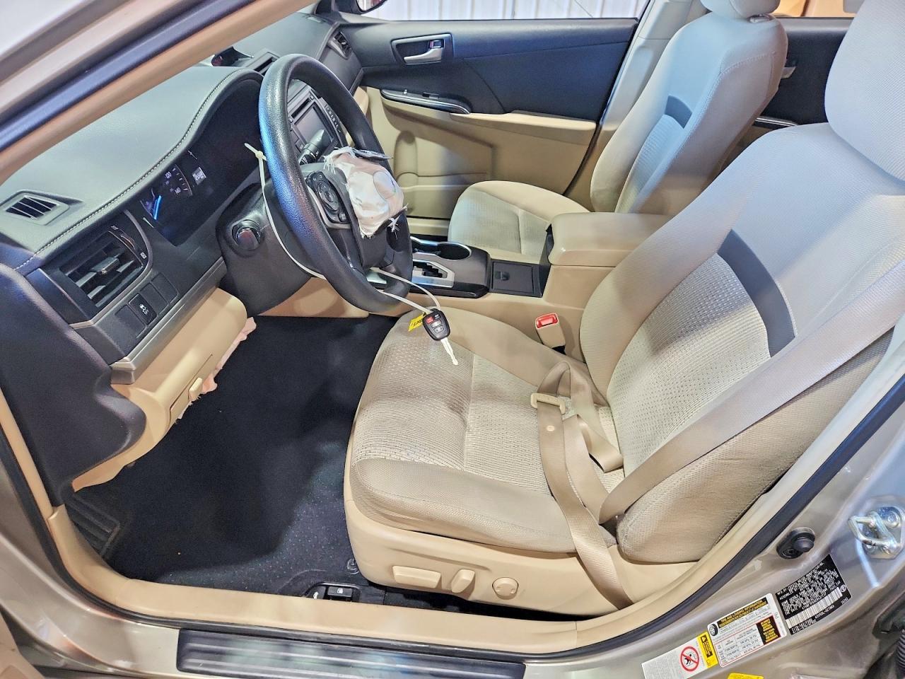 2014 TOYOTA CAMRY