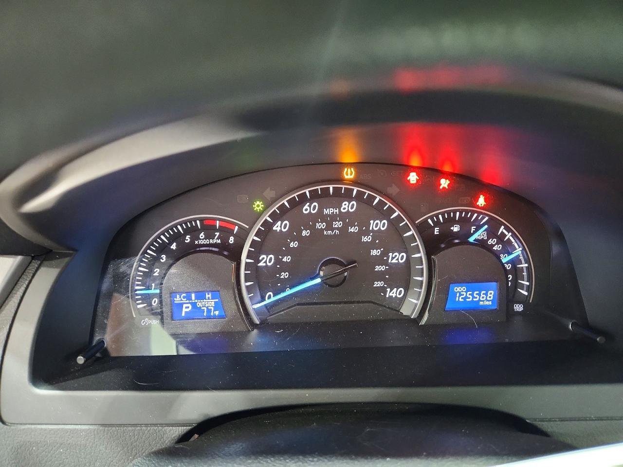 2014 TOYOTA CAMRY