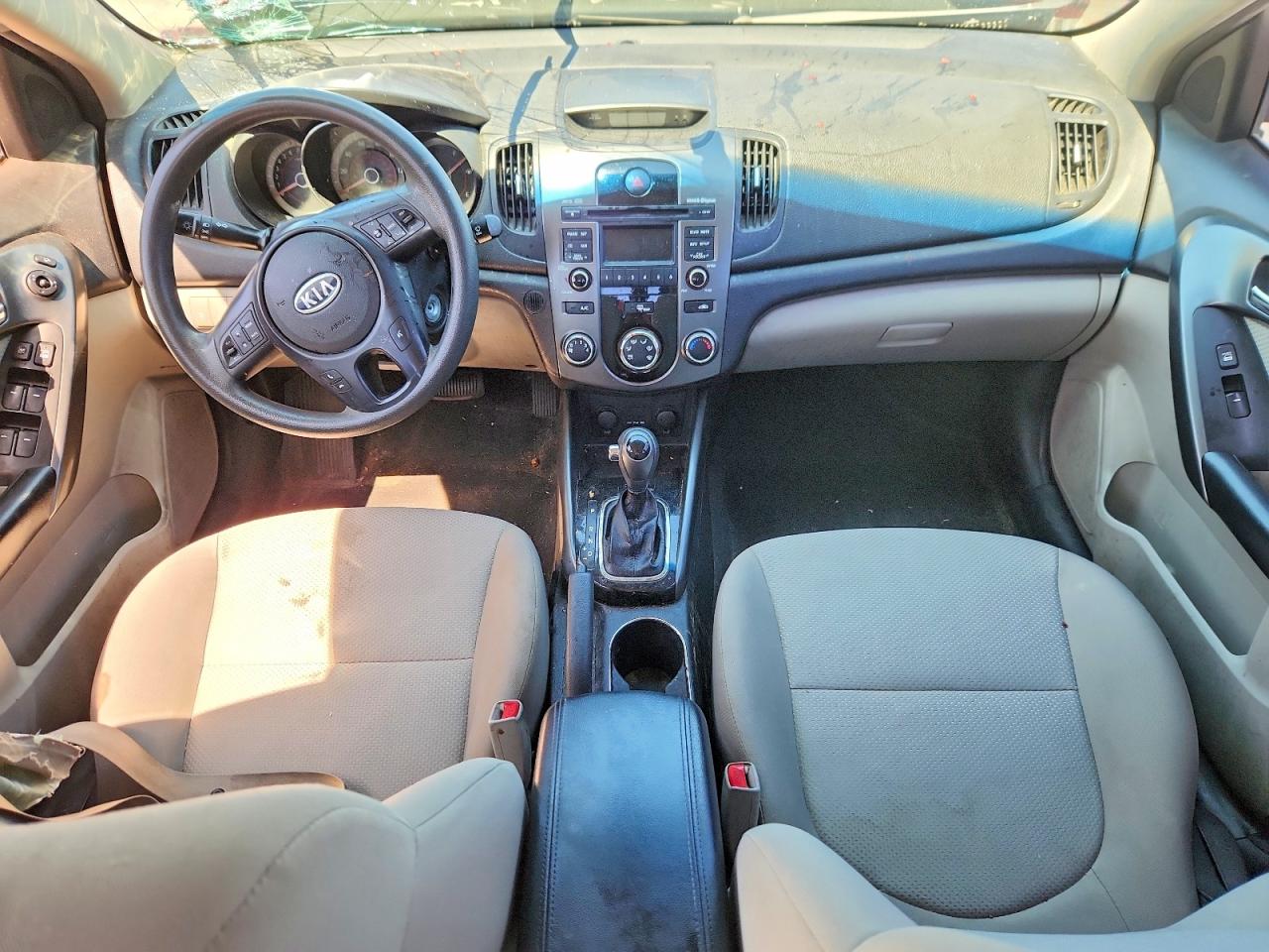 2013 KIA FORTE