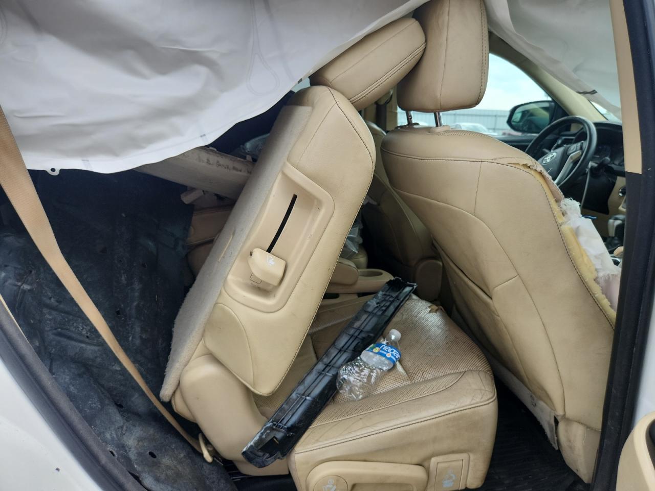 2014 TOYOTA HIGHLANDER