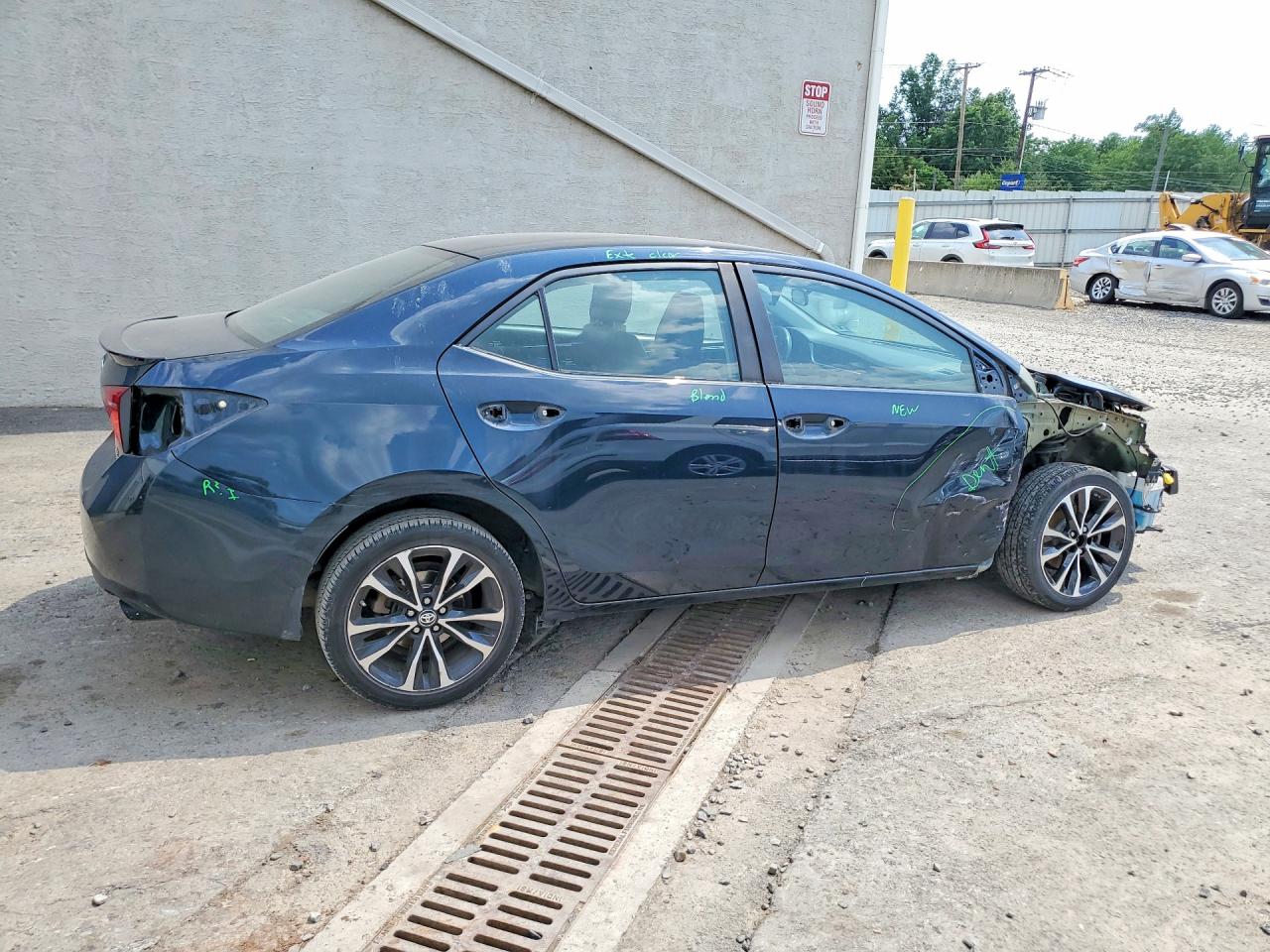 2018 TOYOTA COROLLA