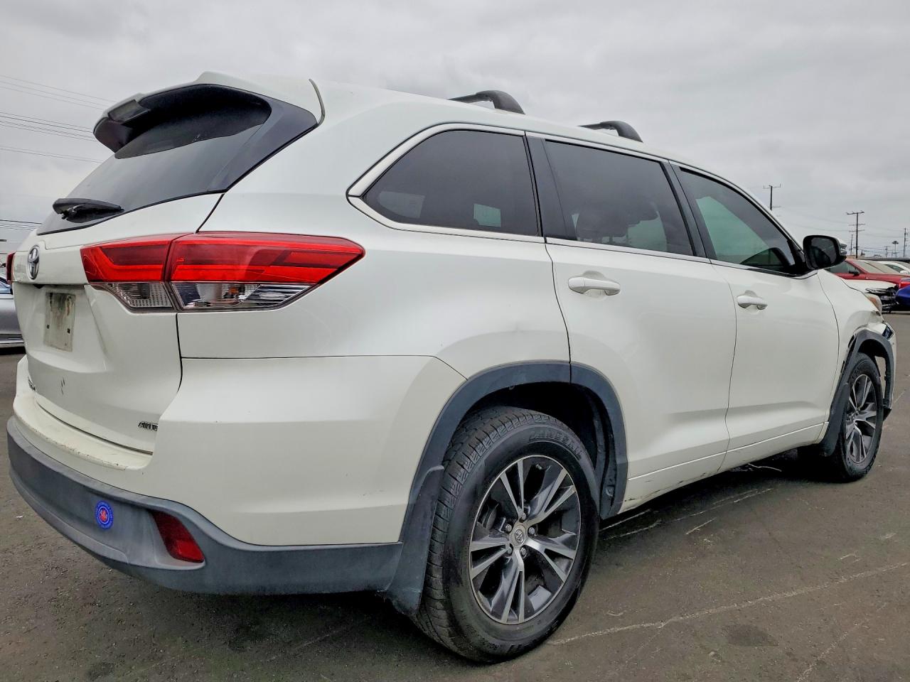 2018 TOYOTA HIGHLANDER