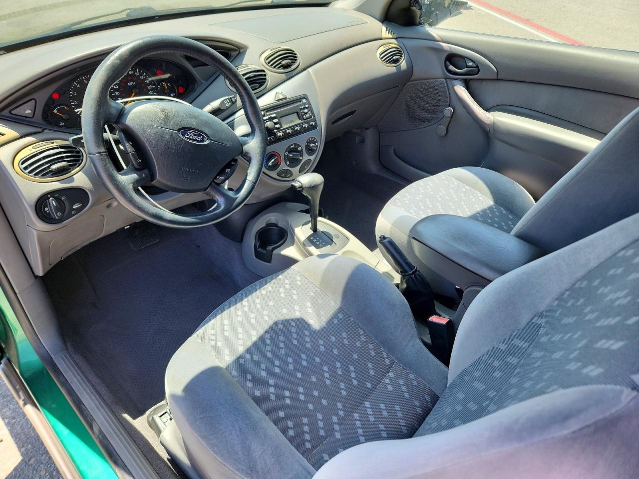 2002 FORD FOCUS