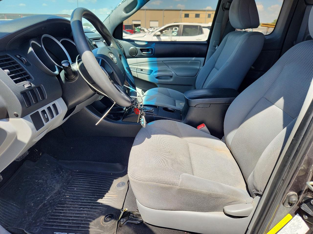 2014 TOYOTA TACOMA