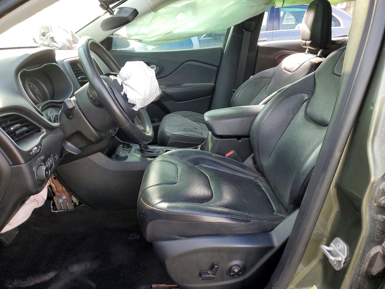 2019 JEEP CHEROKEE